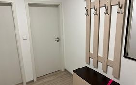Beautiful 2 Bedroom Apartment